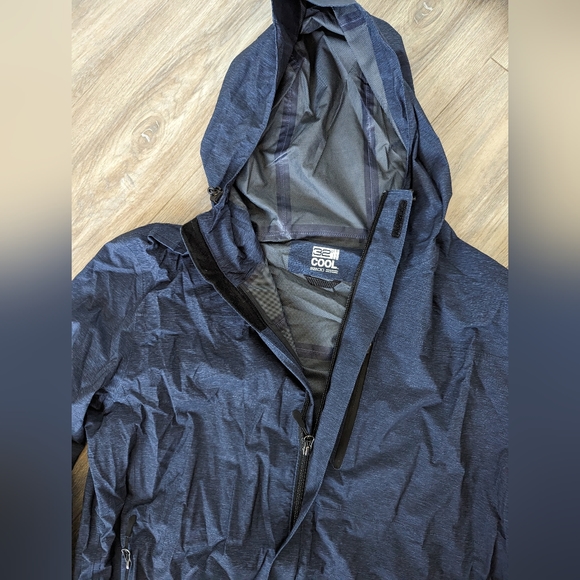 32 Degrees Packable Zip-up waterproof shell - size Medium - Indigo Blue - Picture 7 of 12